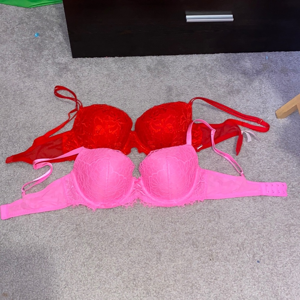 Victoria’s Secret bra